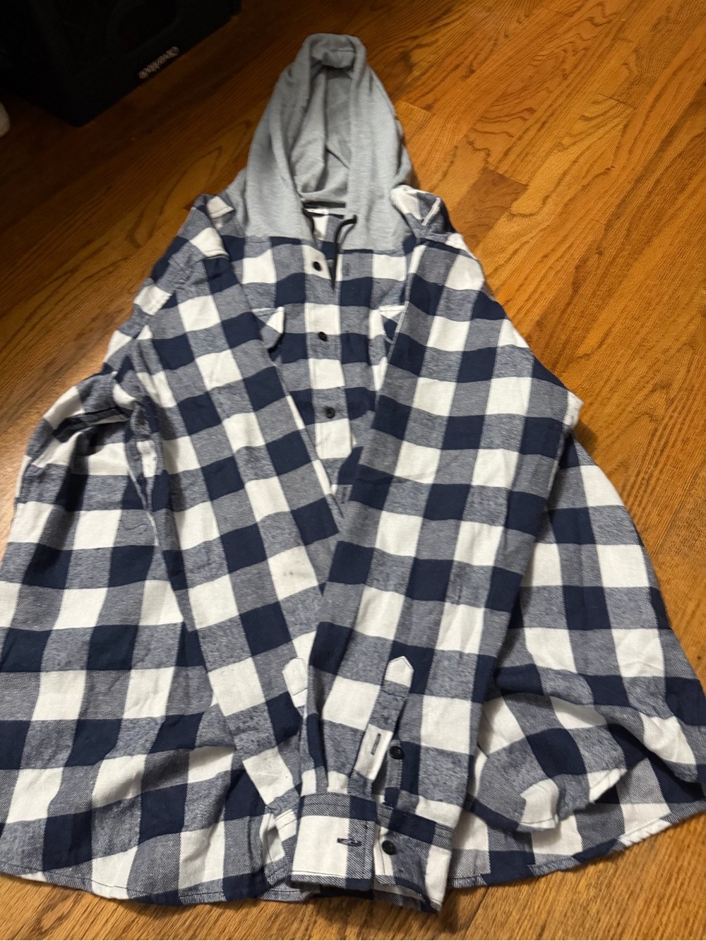 men’s xxl Navy and White Plaid Hooded Button-Up Shirt